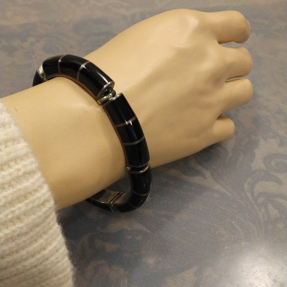 Vintage Mexico Sterling Silver Bracelet with Onyx Stone